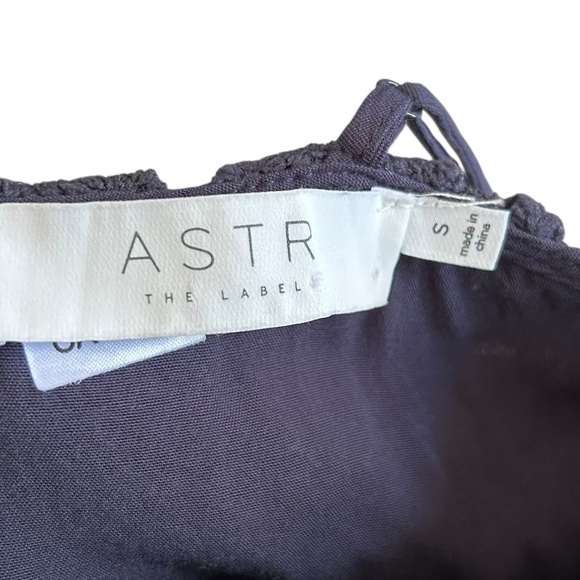 ASTR the label Womens Women's Sleeveless Lace Fit & Flare Midi Dress - Picture 14 of 16